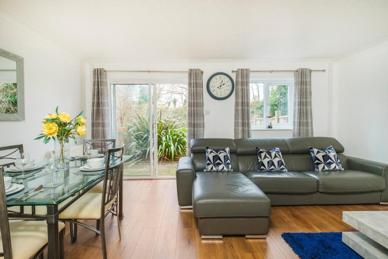 Beautiful 3 Bed House With Amazing Views In Dartford, Kent Apartment Bagian luar foto