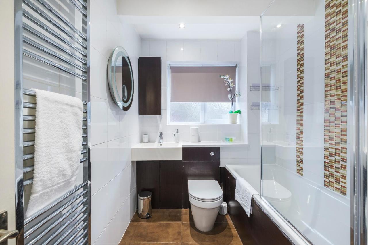 Beautiful 3 Bed House With Amazing Views In Dartford, Kent Apartment Bagian luar foto