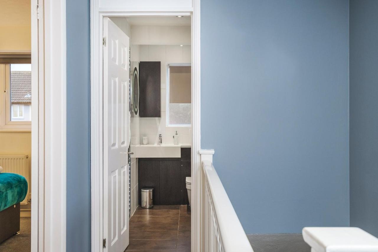 Beautiful 3 Bed House With Amazing Views In Dartford, Kent Apartment Bagian luar foto