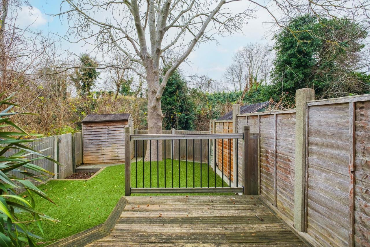 Beautiful 3 Bed House With Amazing Views In Dartford, Kent Apartment Bagian luar foto