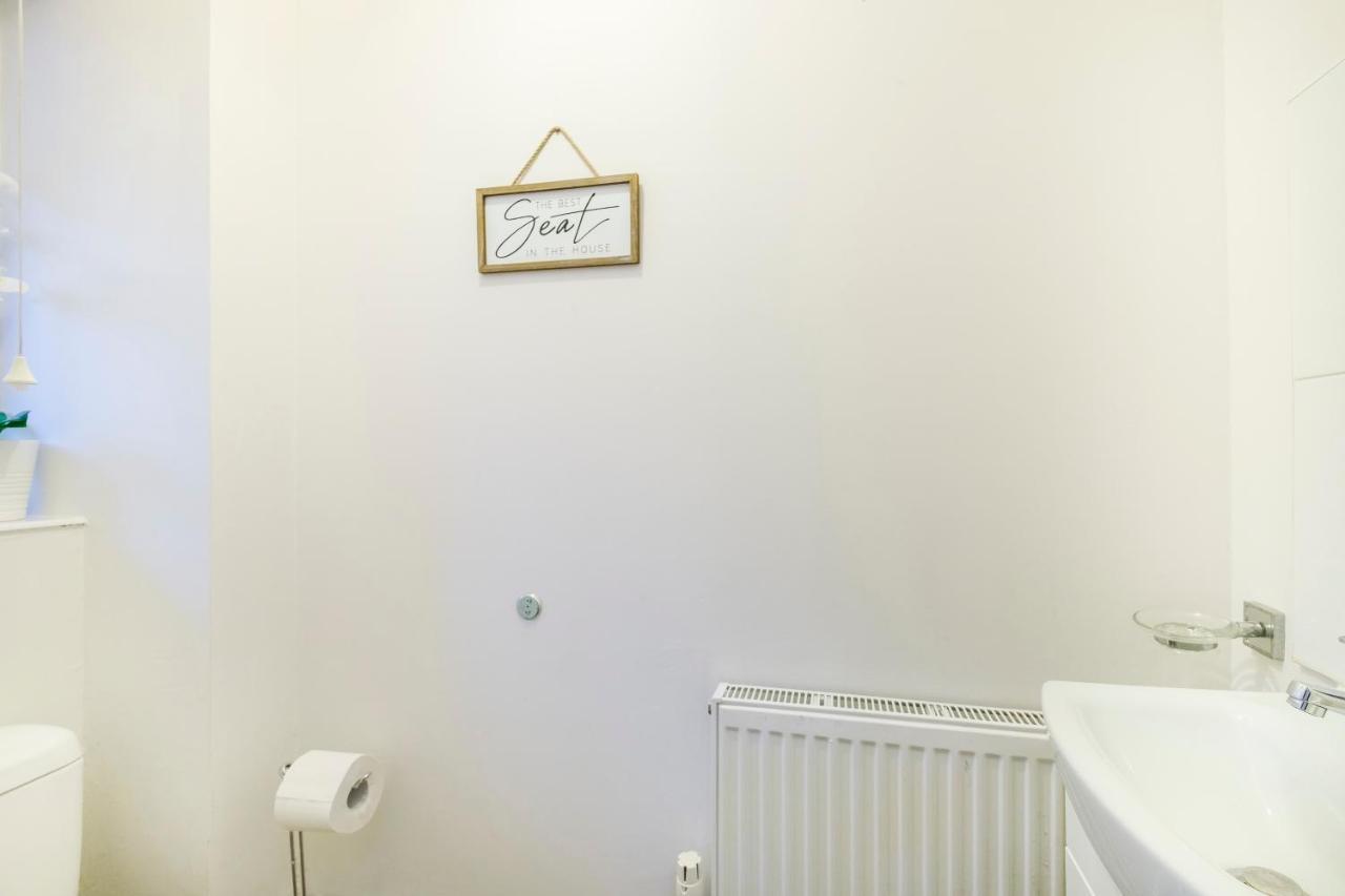 Beautiful 3 Bed House With Amazing Views In Dartford, Kent Apartment Bagian luar foto